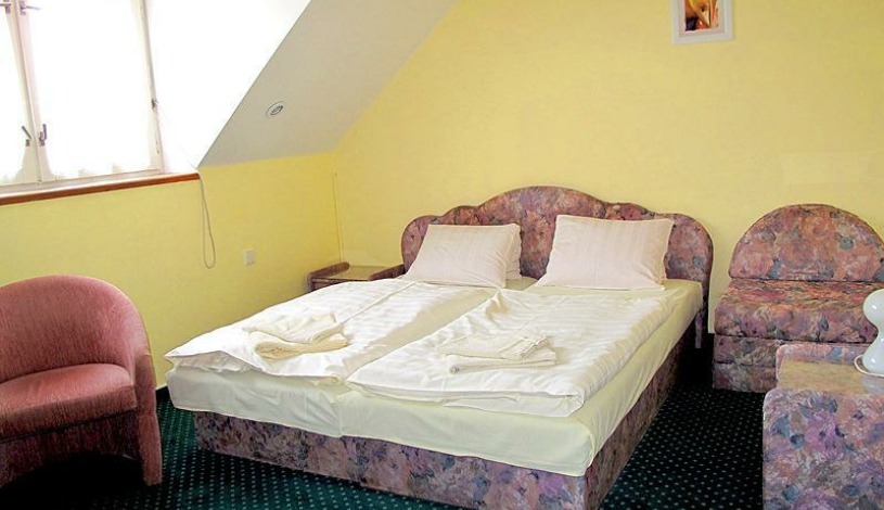 Penzion Oáza Luhačovice - Dvoulůžkový pro 2 osoby s KWC 