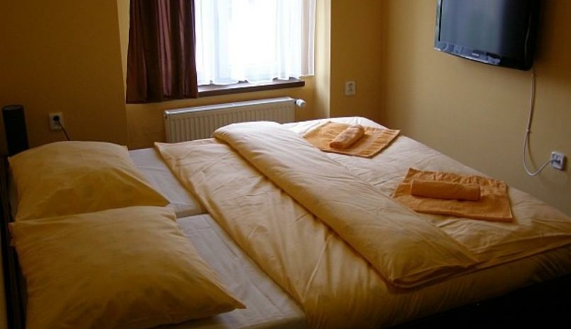 Penzion Stará pošta Frýdek-Místek - VIP čtyřlůžkový - 2 ložnice, Třílůžkový pokoj