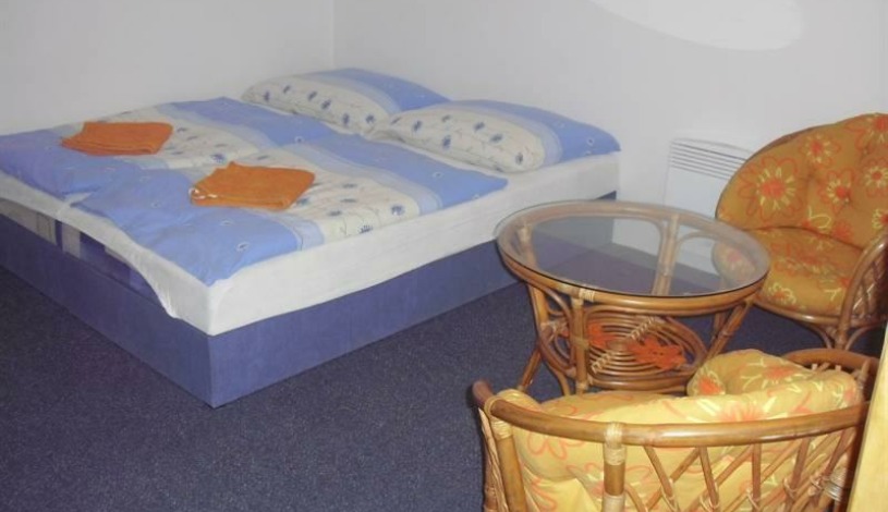 Penzion U kamenné zídky Telč - Dvoulůžkový s přistýlkou