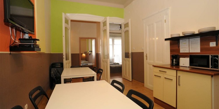 3-bedroom Budapest Belváros with kitchen for 10 persons