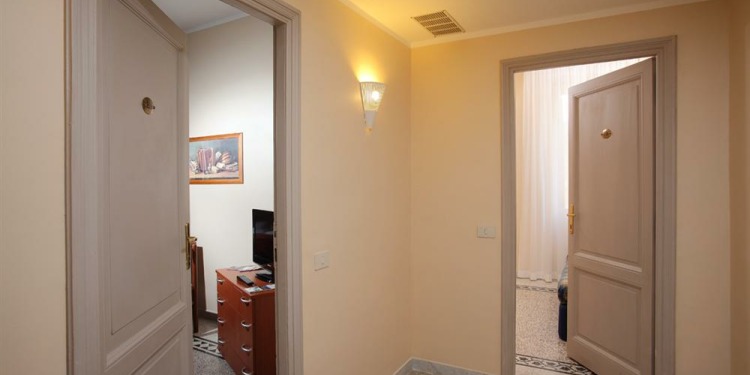 2-Schlafzimmer Appartement Roma Borgo mit Küche für 6 Personen