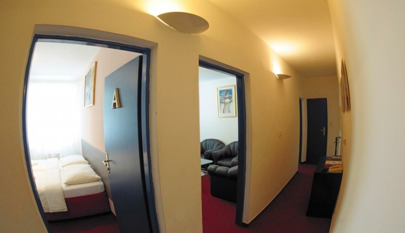 INTERHOTEL AMERICA **** Písek - Čtyřlůžkový - rodinné apartmá