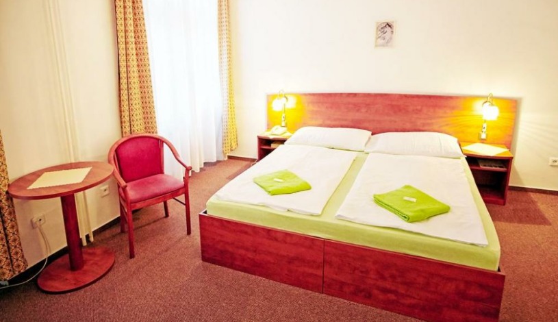 CENTRAL-WELLNESS HOTEL Klatovy - dvoulůžkový pokoj - STANDARD