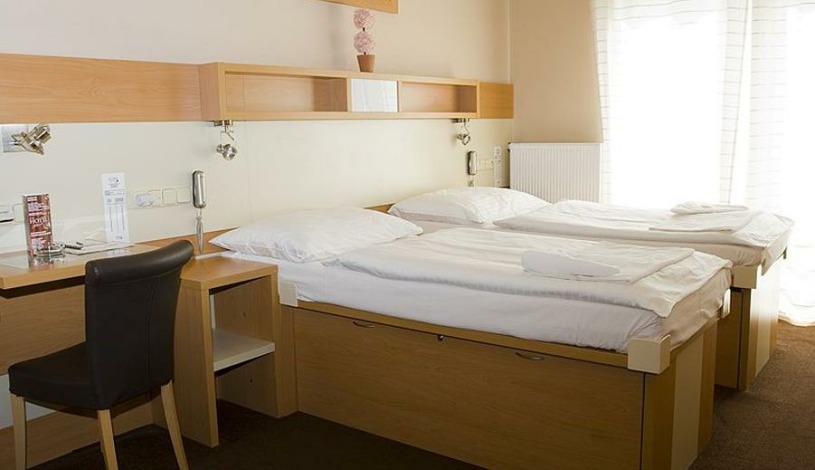 Hotel Plzeň Plzeň - Třílůžkový Standard s přistýlkou