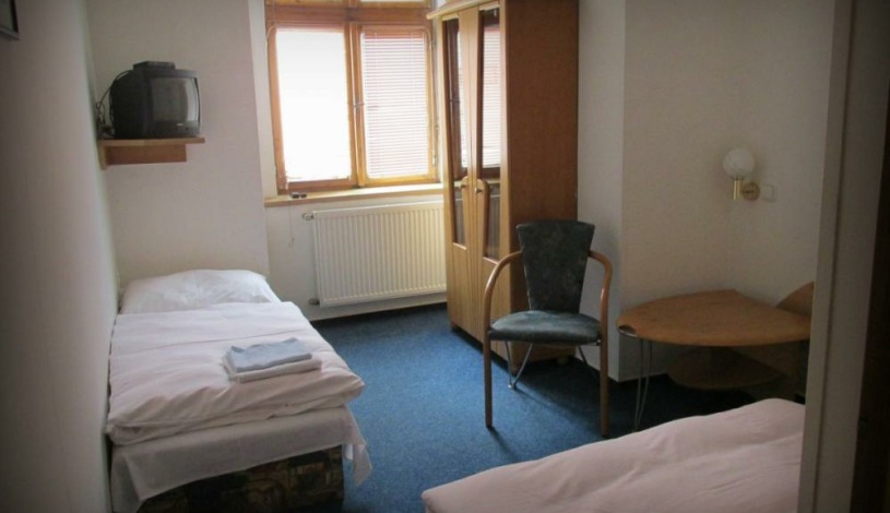 Penzion Q Stříbro - Dvoulůžkové pokoje oddělené postele