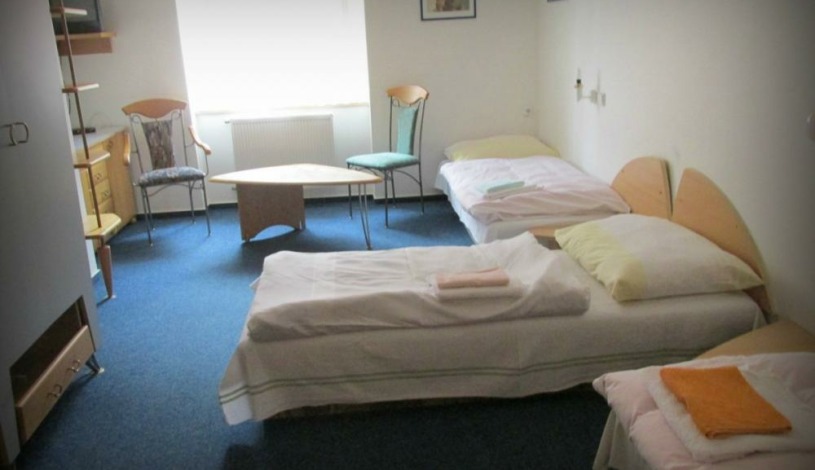 Penzion Q Stříbro - Třílůžkový pokoj 