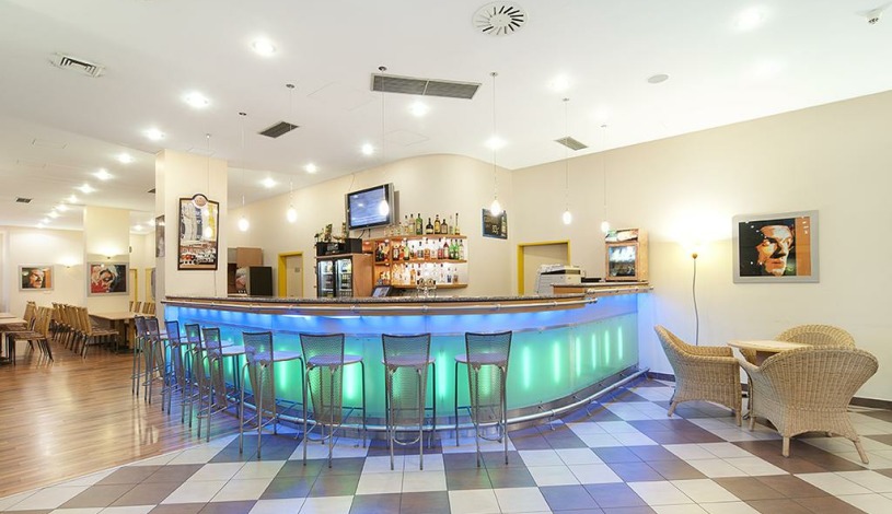 Amedia Express Praha