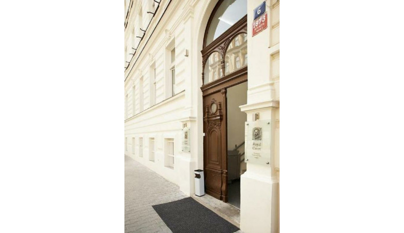 Royal Court Hotel  Praha