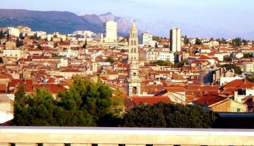 Apartment Prilaz Vladimira Nazora Split - Apt 17991