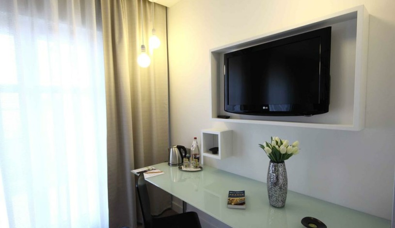 Hotel Pure White Praha