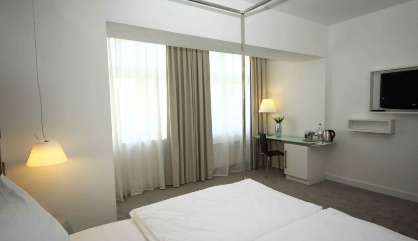 Hotel Pure White Praha