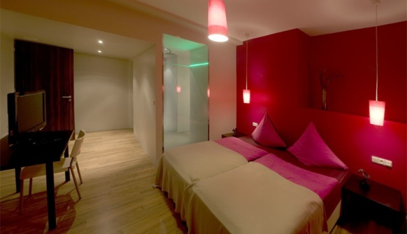 Aparthotel PurPur Praha - Dreibettzimmer