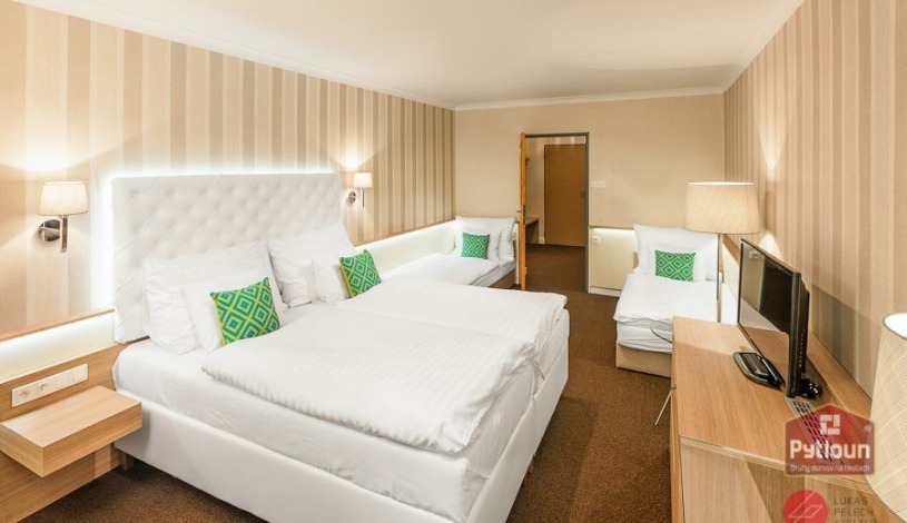 Pytloun Wellness Hotel Harrachov**** - Rodinný pokoj s manželskou postelí nebo oddělenými postelemi