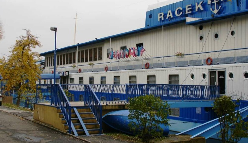 BOTEL RACEK*** Praha