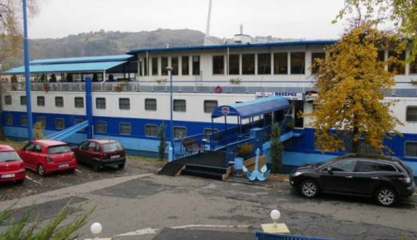 BOTEL RACEK*** Praha