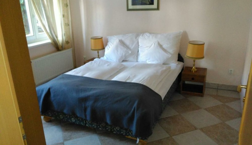 Wellness pension Rainbow ® Karlovy Vary - Apartmán Blue s bufetovou snídaní, parkoviště, Wifi