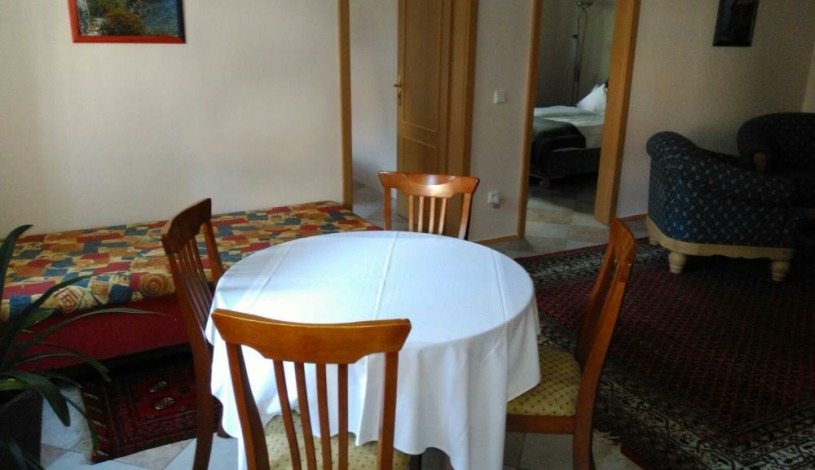 Wellness pension Rainbow ® Karlovy Vary - Apartmán Blue s bufetovou snídaní, parkoviště, Wifi