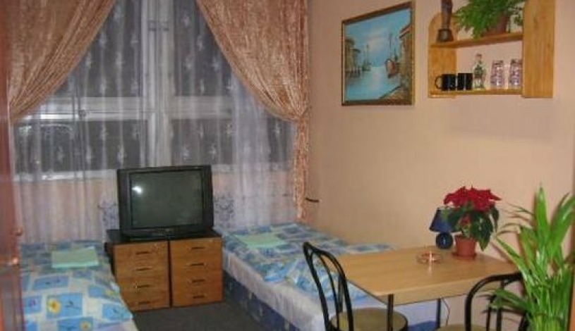 Hostel Rajská Zahrada Praha - Двухместный номер с общей ванной комнатой, Четырехместный номер с общей ванной комнатой