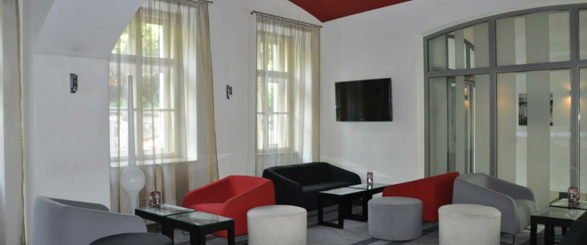 Red & Blue Design Hotel Prague Praha