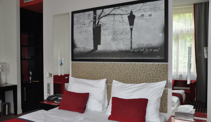 Red & Blue Design Hotel Prague Praha