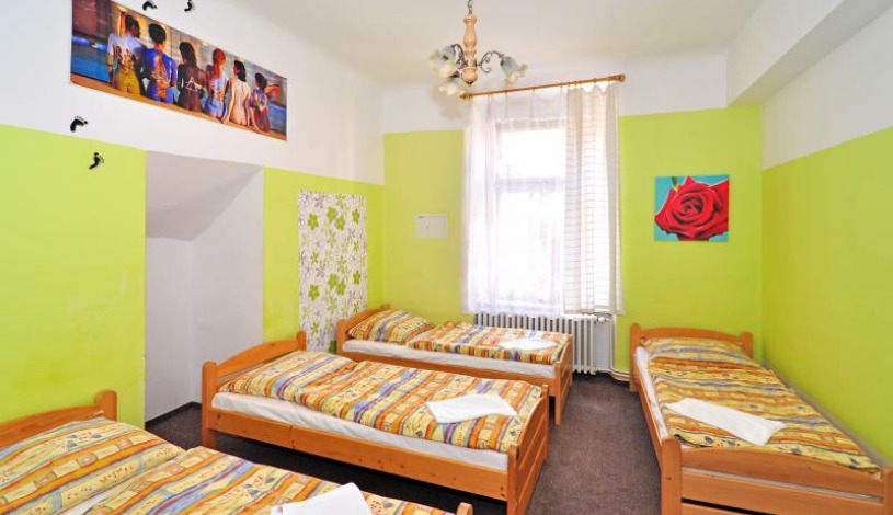 Ritchie`s Hostel & Hotel Praha - Pokój 4-osobowy, Pokój Pięcioosobowy, Pokój 10-osobowy