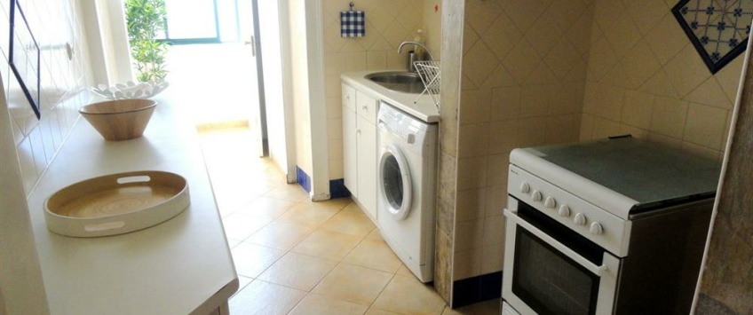 Apartment Rua da Palmeira Lisboa - Apt 35476