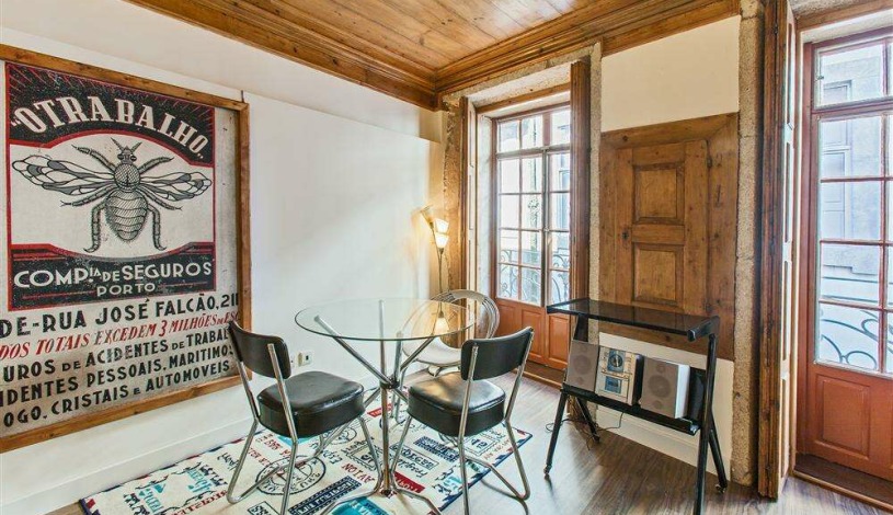 Apartment Rua dos Caldeireiros Porto - Apt 37158