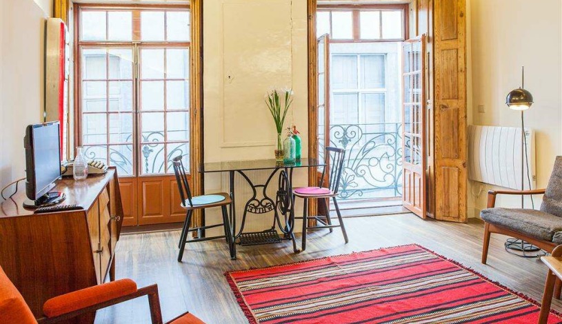 Apartment Rua dos Caldeireiros Porto - Apt 37150