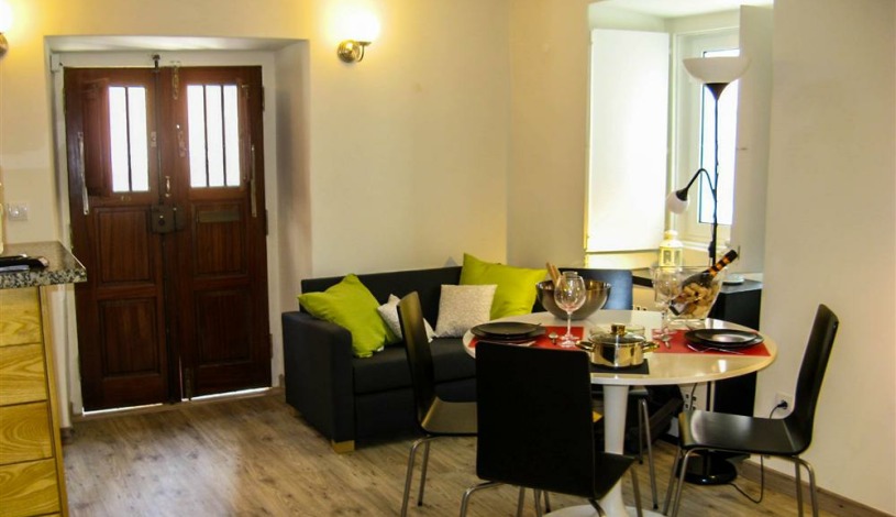 Apartment Rua dos Mouros Lisboa - Apt 41099