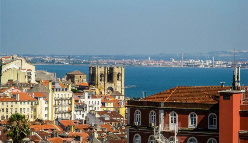 Apartment Rua dos Mouros Lisboa - Apt 41099