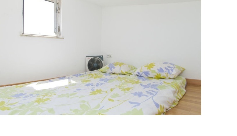 Apartment Rua dos Prazeres Lisboa - Apt 38250