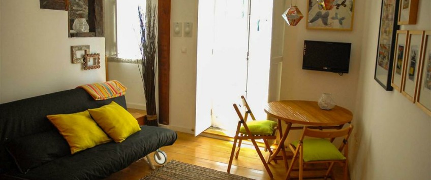 Apartment Rua Santa Marinha Lisboa - Apt 20738