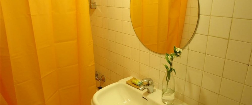 Apartment Rua Santa Marinha Lisboa - Apt 24400