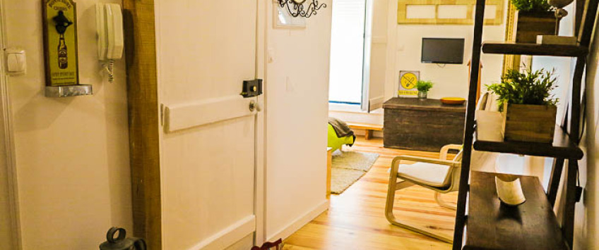 Apartment Rua Santa Marinha Lisboa - Apt 37098