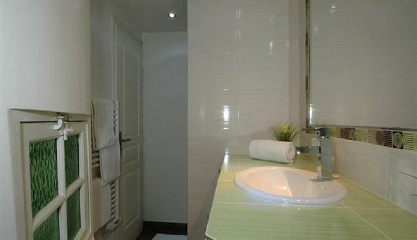 Apartment Rue Blanche Paris - Apt 22905