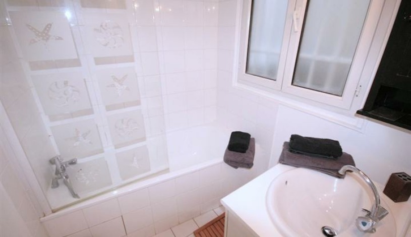 Apartment Rue de la Ferronnerie Paris