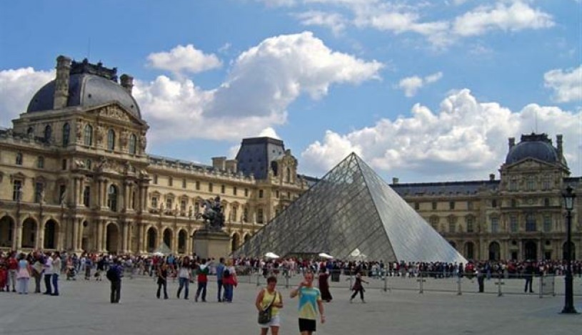 Apartment Rue de la Ferronnerie Paris