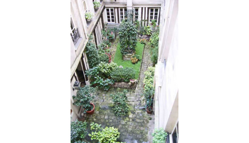 Apartment Rue des Grands Augustins Paris - Apt 1039