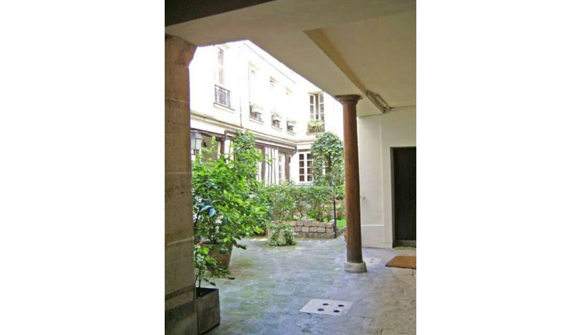 Apartment Rue des Grands Augustins Paris - Apt 1039
