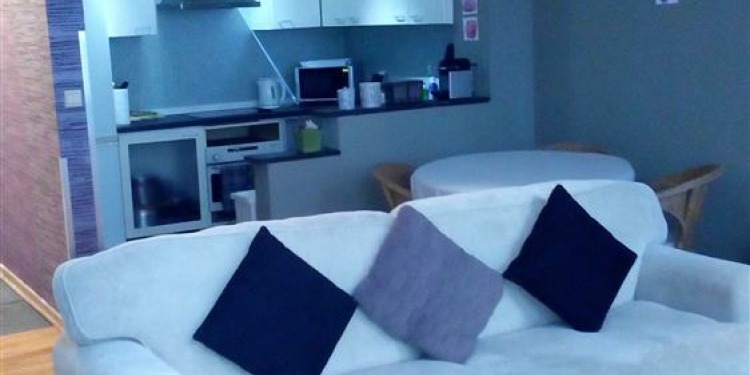 3-bedroom Brussel Brussels City Centre with kitchen for 4 persons