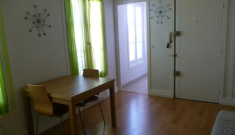 Apartment Rue Lepic Paris - Apt 23279