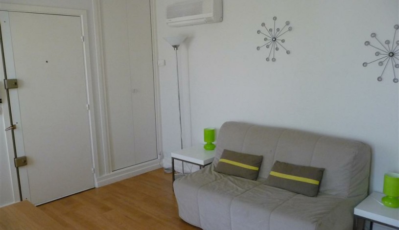 Apartment Rue Lepic Paris - Apt 23279