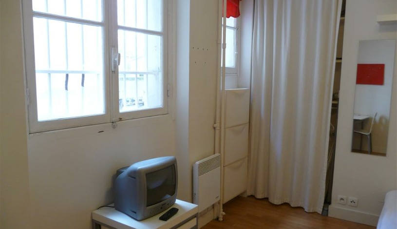 Apartment Rue Lepic Paris - Apt 23989