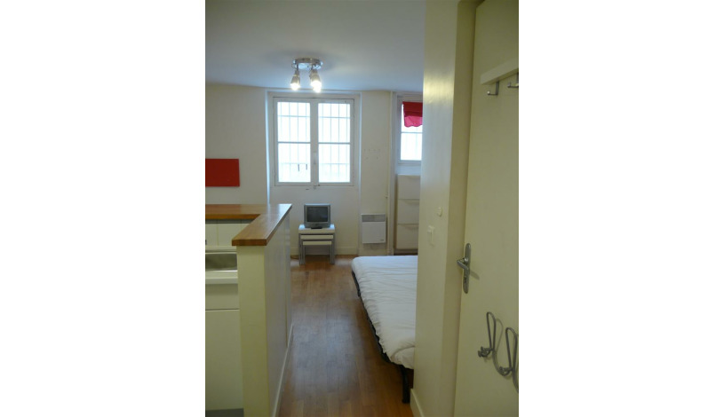 Apartment Rue Lepic Paris - Apt 23989