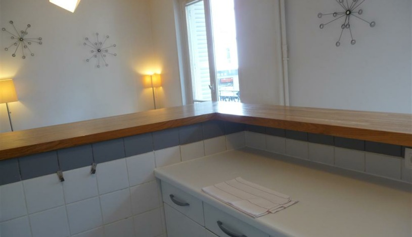 Apartment Rue Lepic Paris - Apt 23996