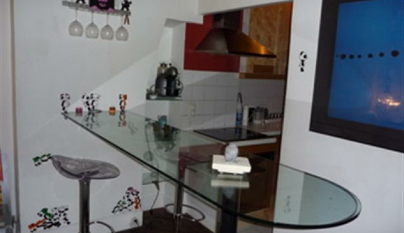 Apartment Rue Tardieu Paris - Apt 19183