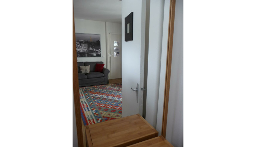 Apartment Rue Tholozé Paris - Apt 23832