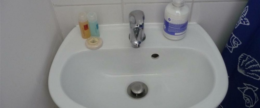 Apartment Rue Tholozé Paris - Apt 23832