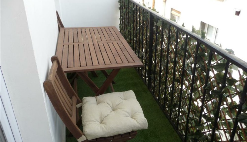 Apartment Rue Tholozé Paris - Apt 23832