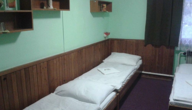 SPORTHOTEL RÝŽOVIŠTĚ Harrachov - Třílůžkový turistický pokoj typ C se snídaní, Dvoulůžkový turistický pokoj typ C se snídaní, Dvoulůžkový turistický pokoj typ B s polopenzí, Jednolůžkový turistický pokoj typ C se snídaní